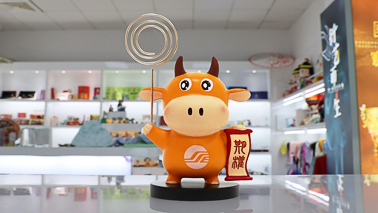 如何選擇樹脂工藝品擺件廠家？