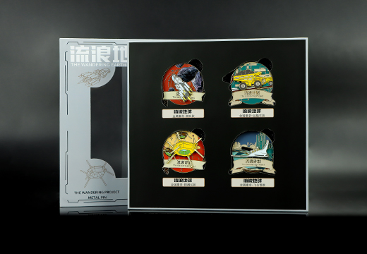 旋轉(zhuǎn)金屬徽章套裝定制